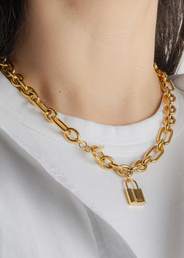 Collar Hestia Dorado