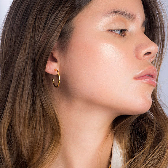 Small Thin Hoops Plateado
