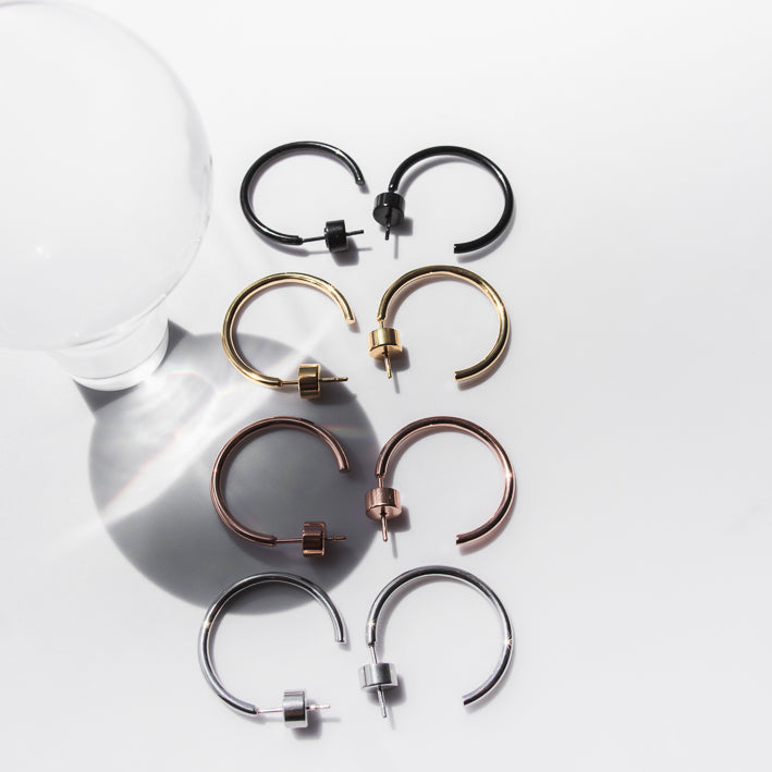 Small Thin Hoops Plateado