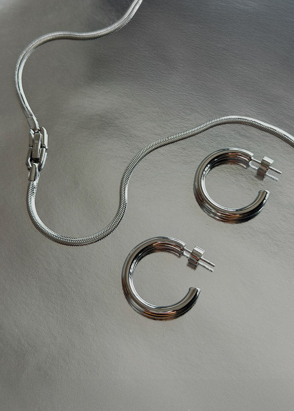 Combo COLLAR DYLOS + SMALL CHUNKY HOOPS