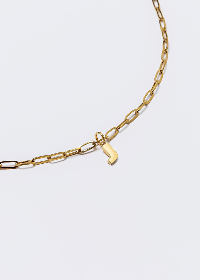 Dije Letra Dorado