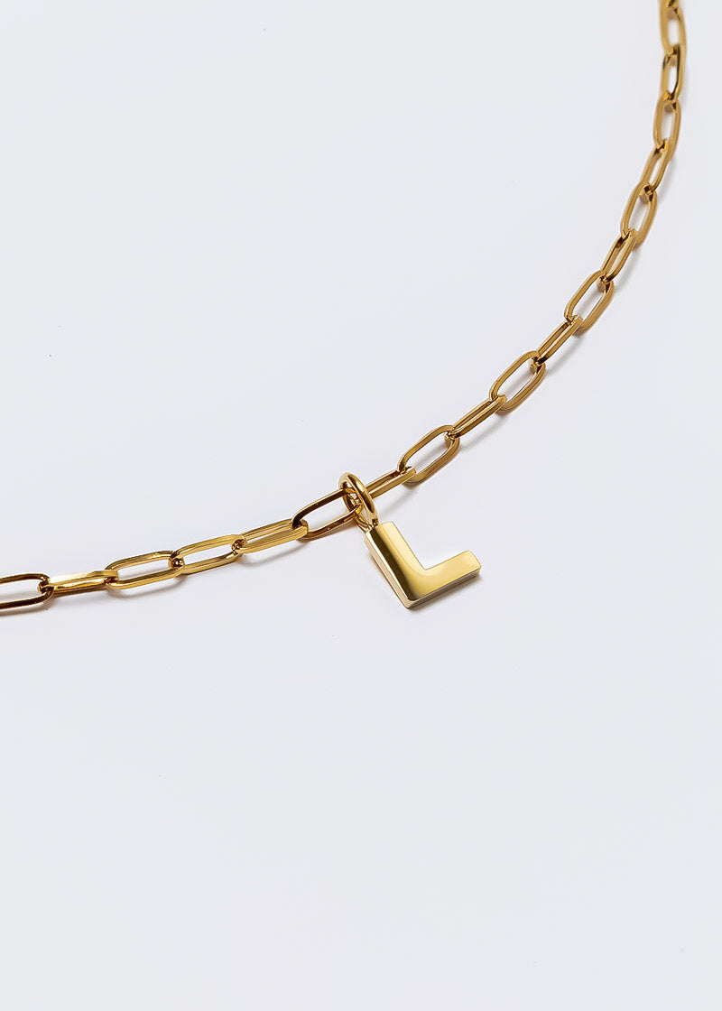Dije Letra Dorado
