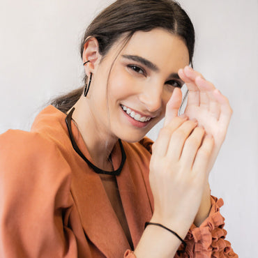 Lika Earcuff Negro